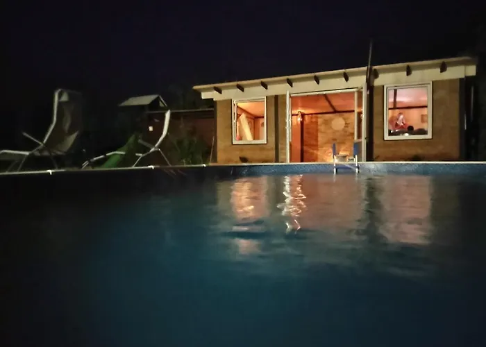 Semesterbostad Parterowy Apartamentowy Ostoja