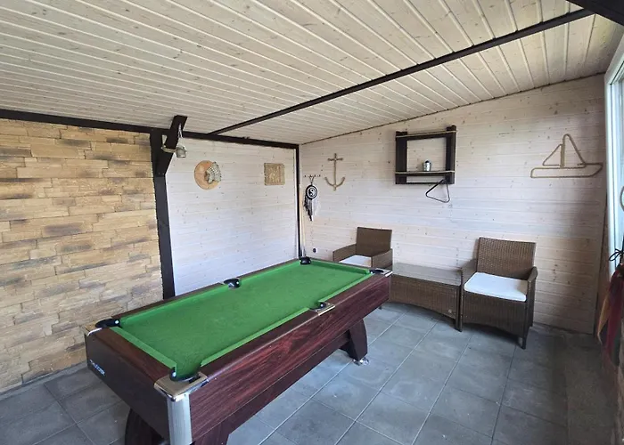 Semesterbostad Parterowy Apartamentowy Ostoja